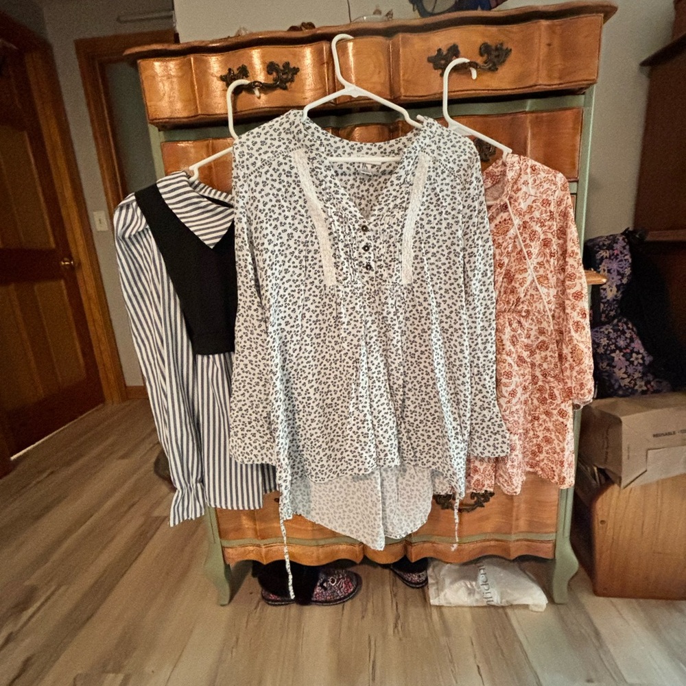 Maternity Blouses size small 3/4 sleeve